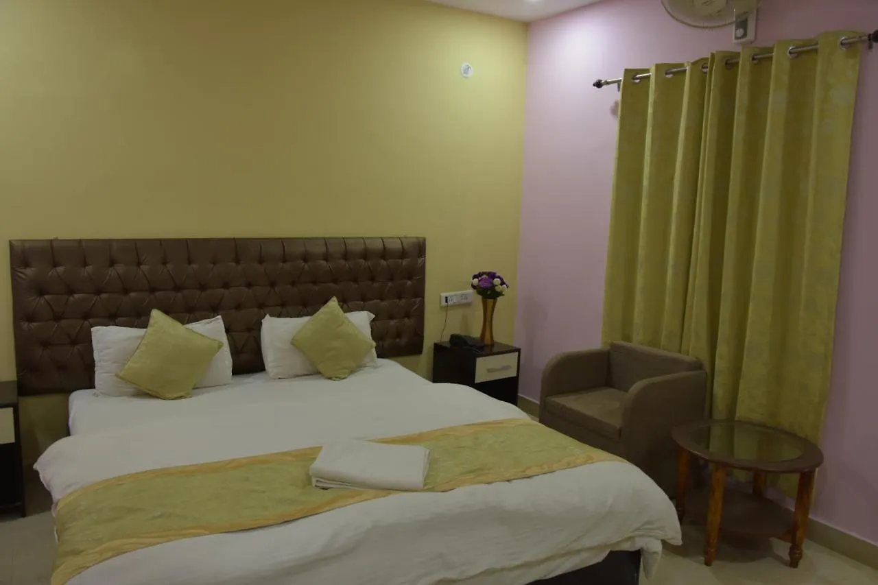 Hotel Sarweshwary Varanasi