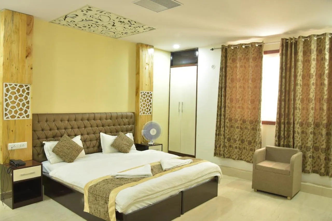 Hotel Sarweshwary Varanasi 3*,  Hindistan
